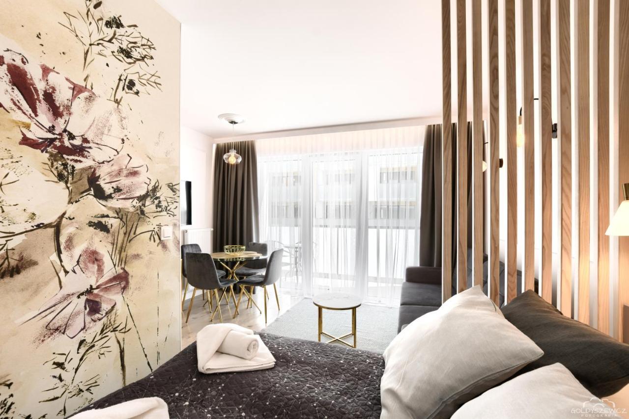 Apartamenty Promenada Kasprowicza 20 Kolobrzeg Luaran gambar